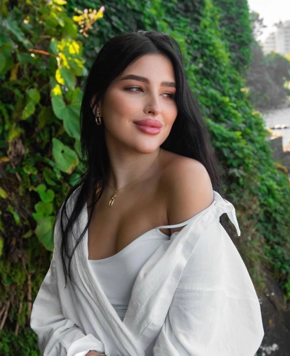 Arina escort in Moscow