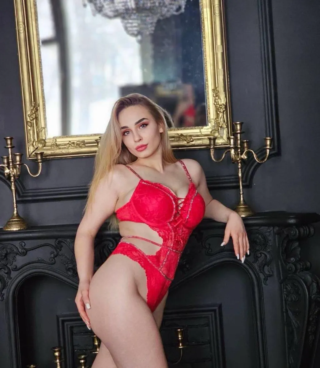 Ellery escort in Dubai
