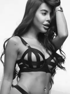 Nina escort in Moscow