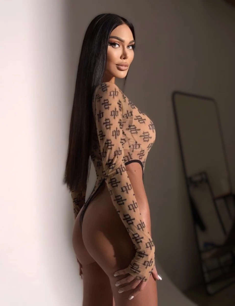 Sabina escort in Moscow