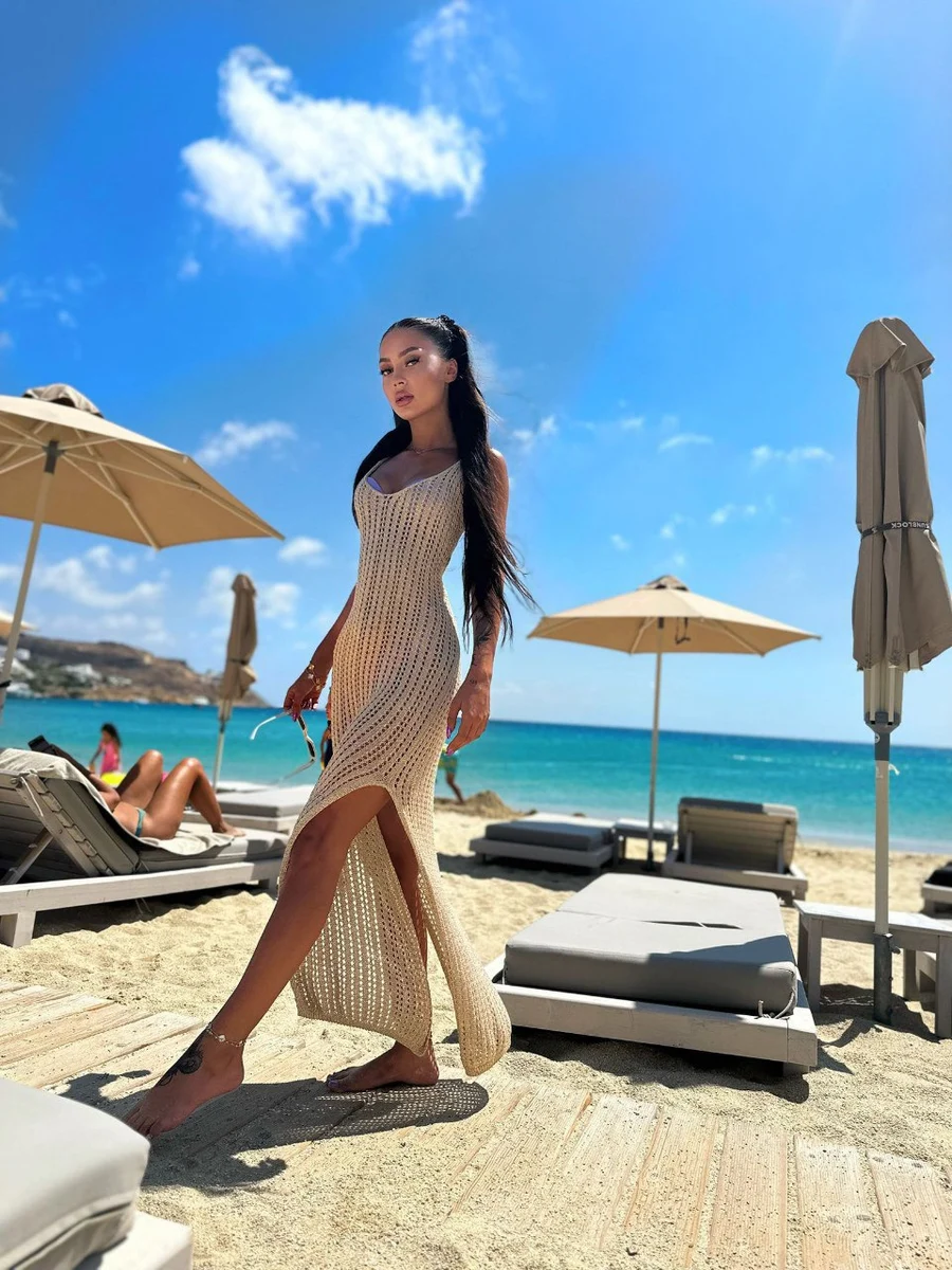Violet escort in Moscow